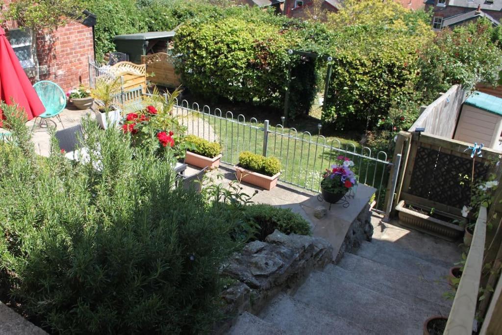 Hideaway Between Coast And Moors In A Beautiful Village Apartment Sleights Exterior photo